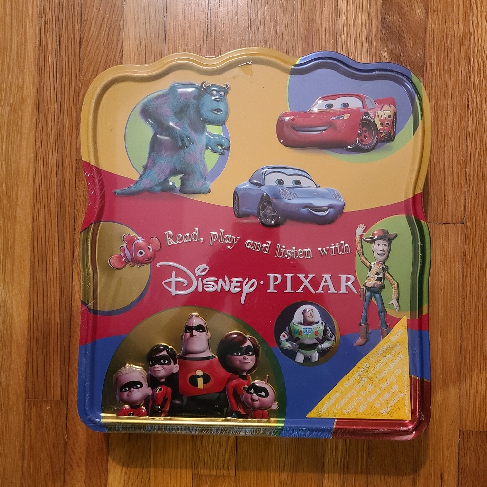Vintage Disney•Pixar read, play and listen playset